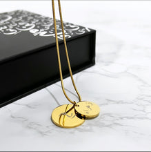 Load image into Gallery viewer, Personalised Disk Necklace - sukoonco