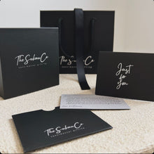 Load image into Gallery viewer, Premium Sukoon gift packaging including luxury gift box, velvet keepsake pouch, gift tag and complimentary gift bag
